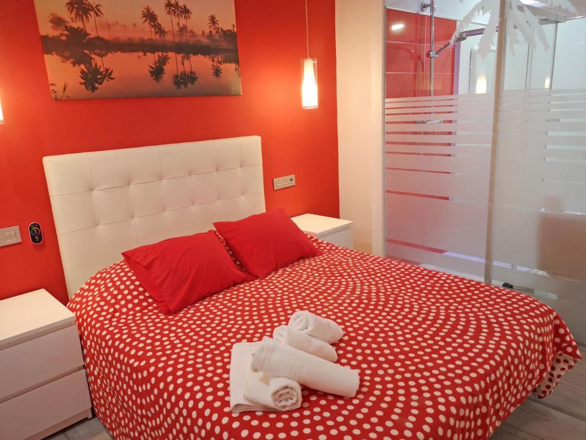 Conil Red-Black Apartment Коніль-де-ла-Фронтера Екстер'єр фото