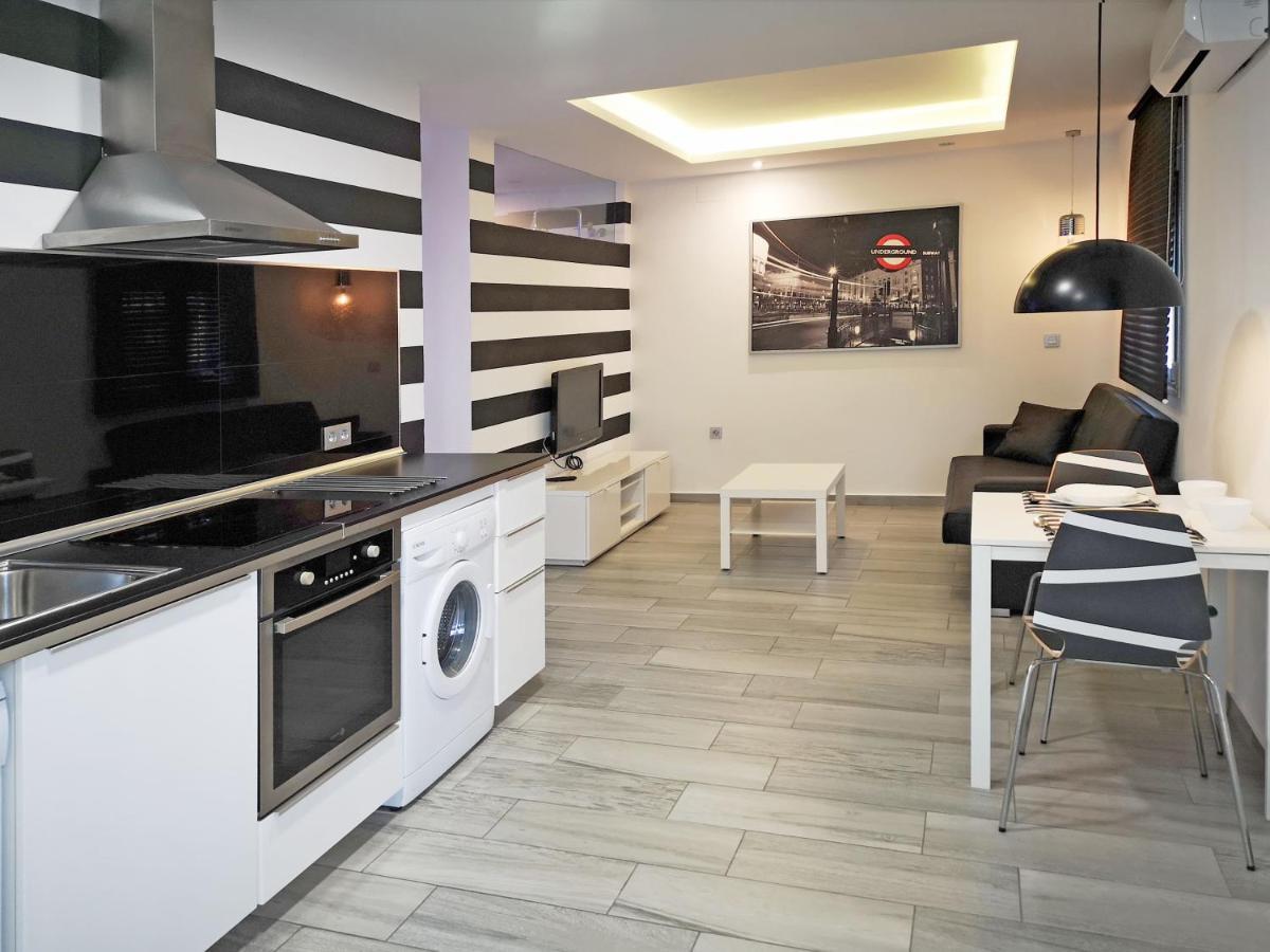 Conil Red-Black Apartment Коніль-де-ла-Фронтера Екстер'єр фото